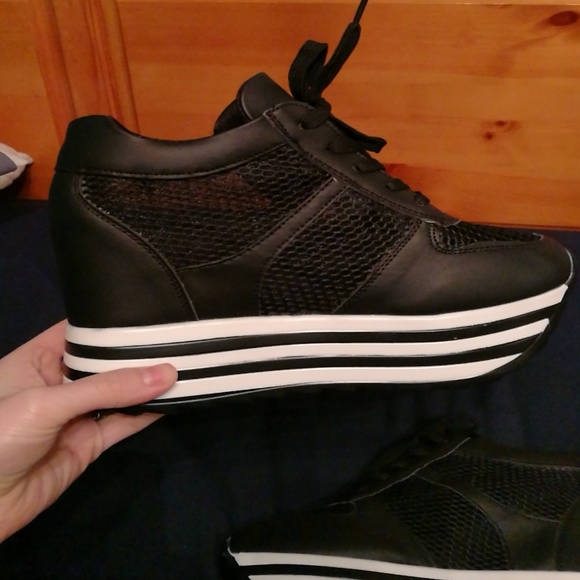 Korean platform wedge tennis shoe/athletic wear - Picture 3 of 6